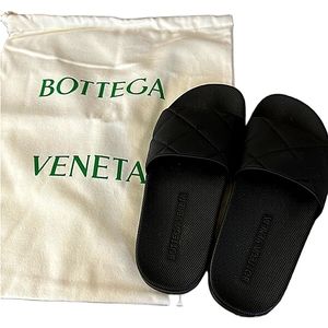 AUTHENTIC BOTTEGA VENETA BLACK RUBBER SLIDES NEW WITH DUSTBAG INCLUDED UNISEX